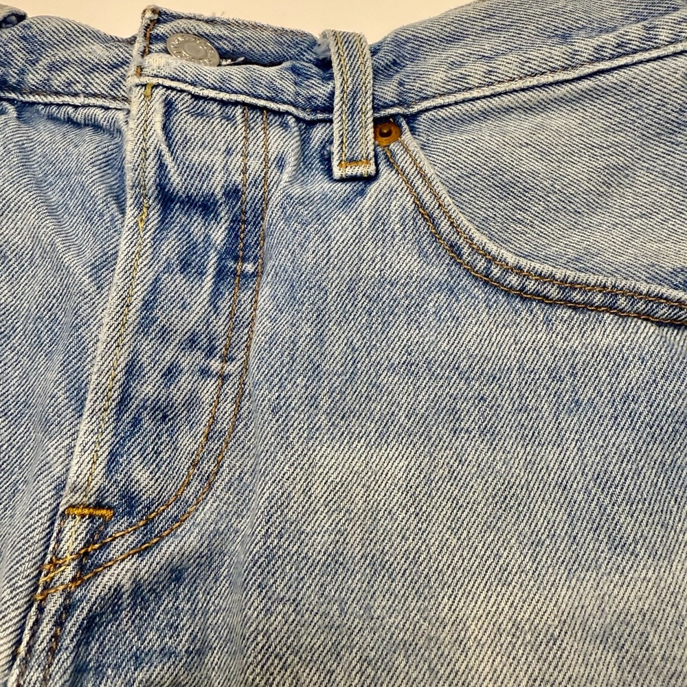 Levi's Jean Shorts Mid Rise 501 Red Tag Distressed Blue Denim Fringe Women - Picture 4 of 16
